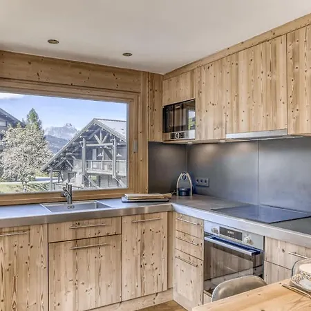 Apache Apartment *